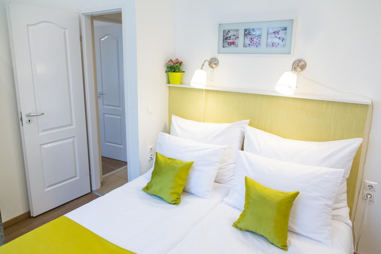Balaton Delux Apartment ブダペスト エクステリア 写真