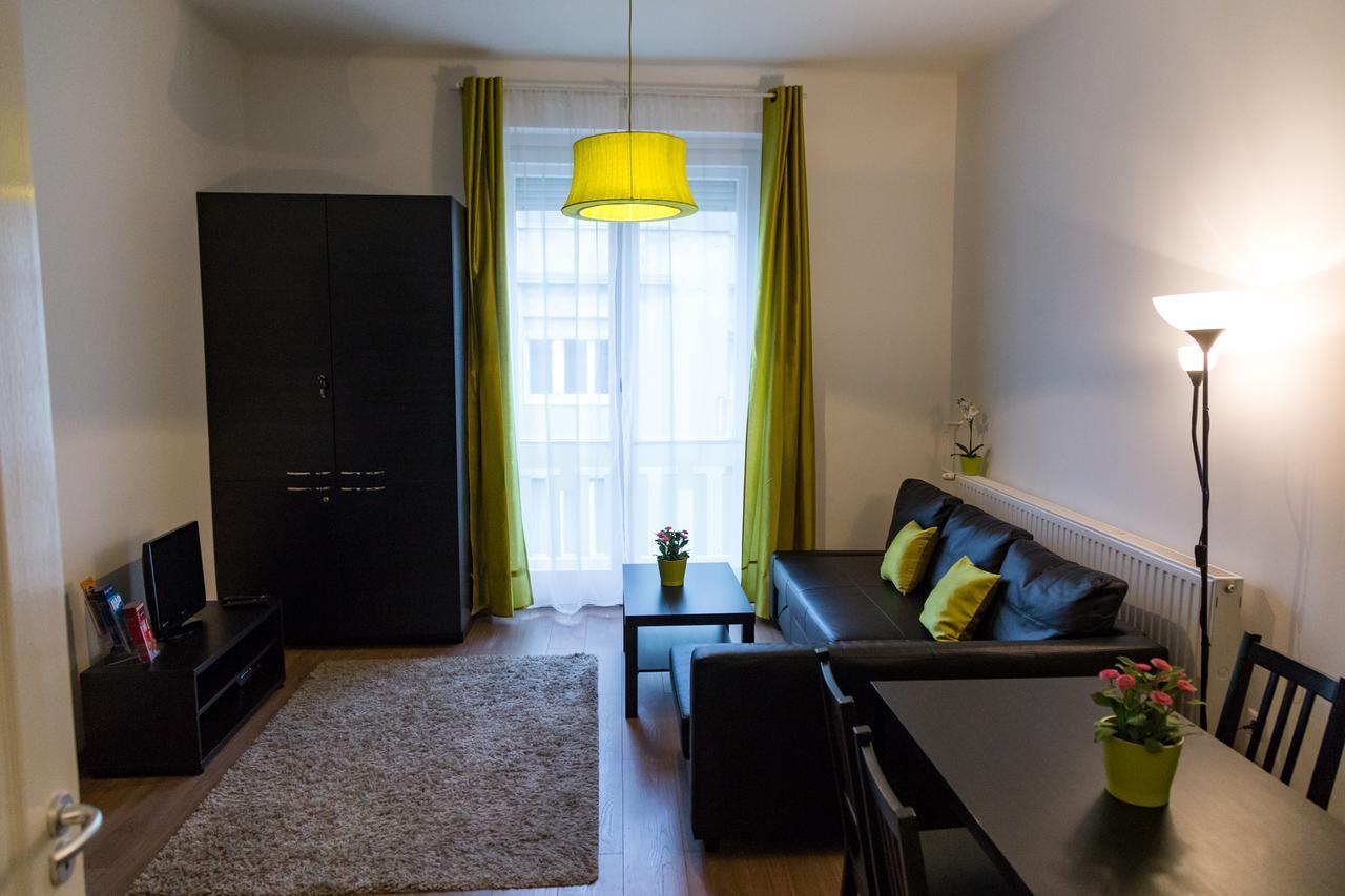 Balaton Delux Apartment ブダペスト エクステリア 写真
